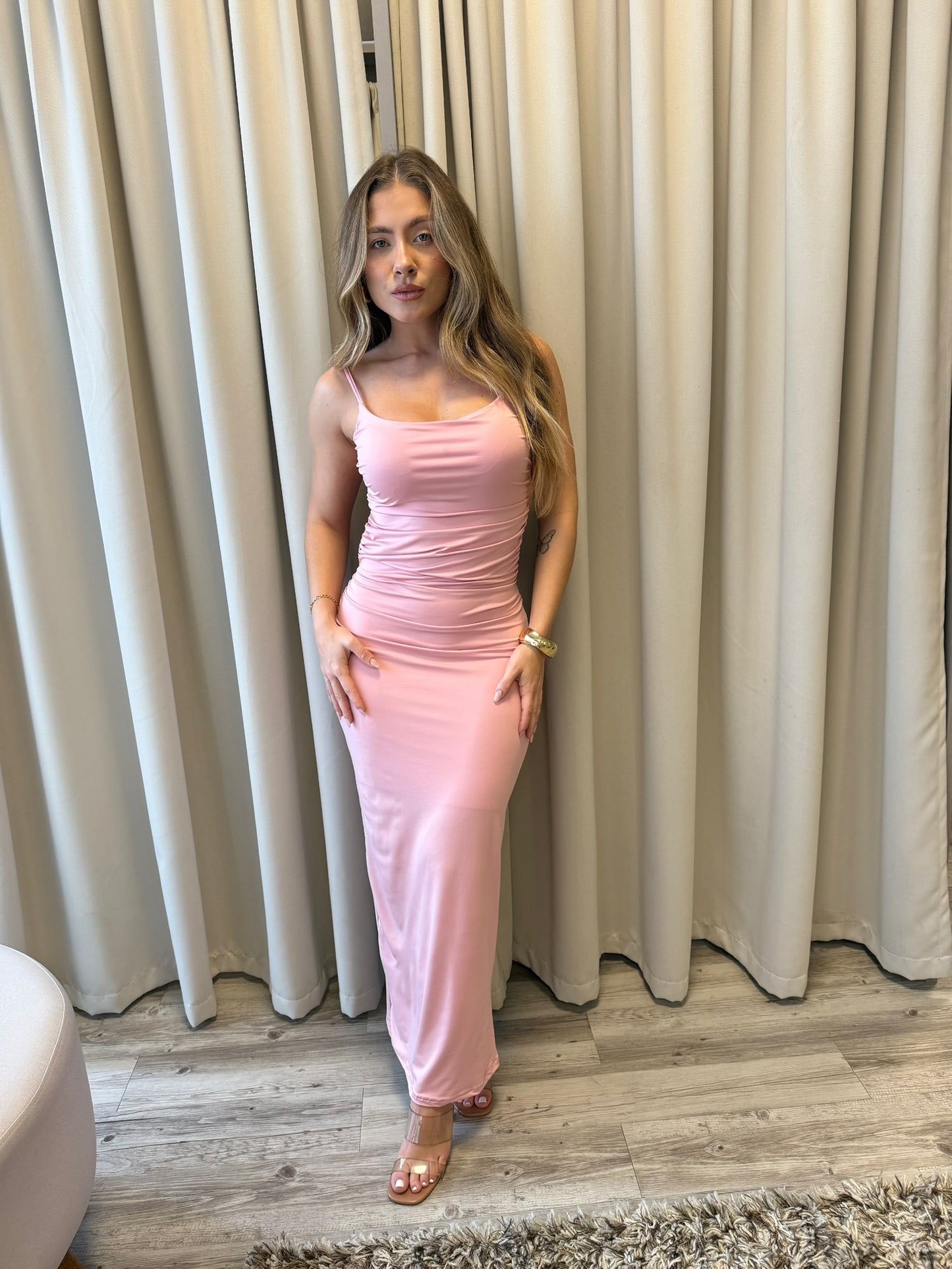 Vestido Loren rosa candy
