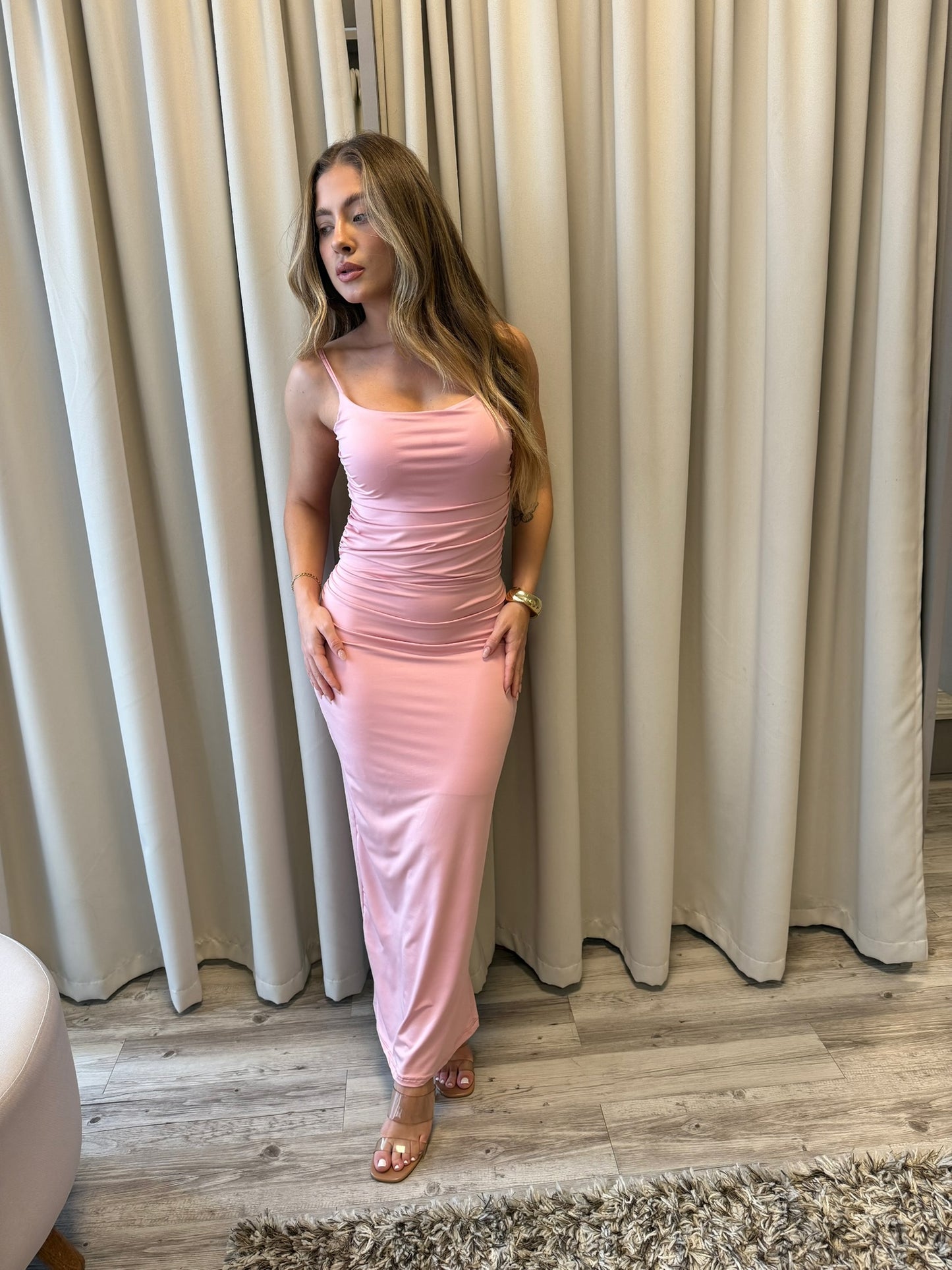 Vestido Loren rosa candy