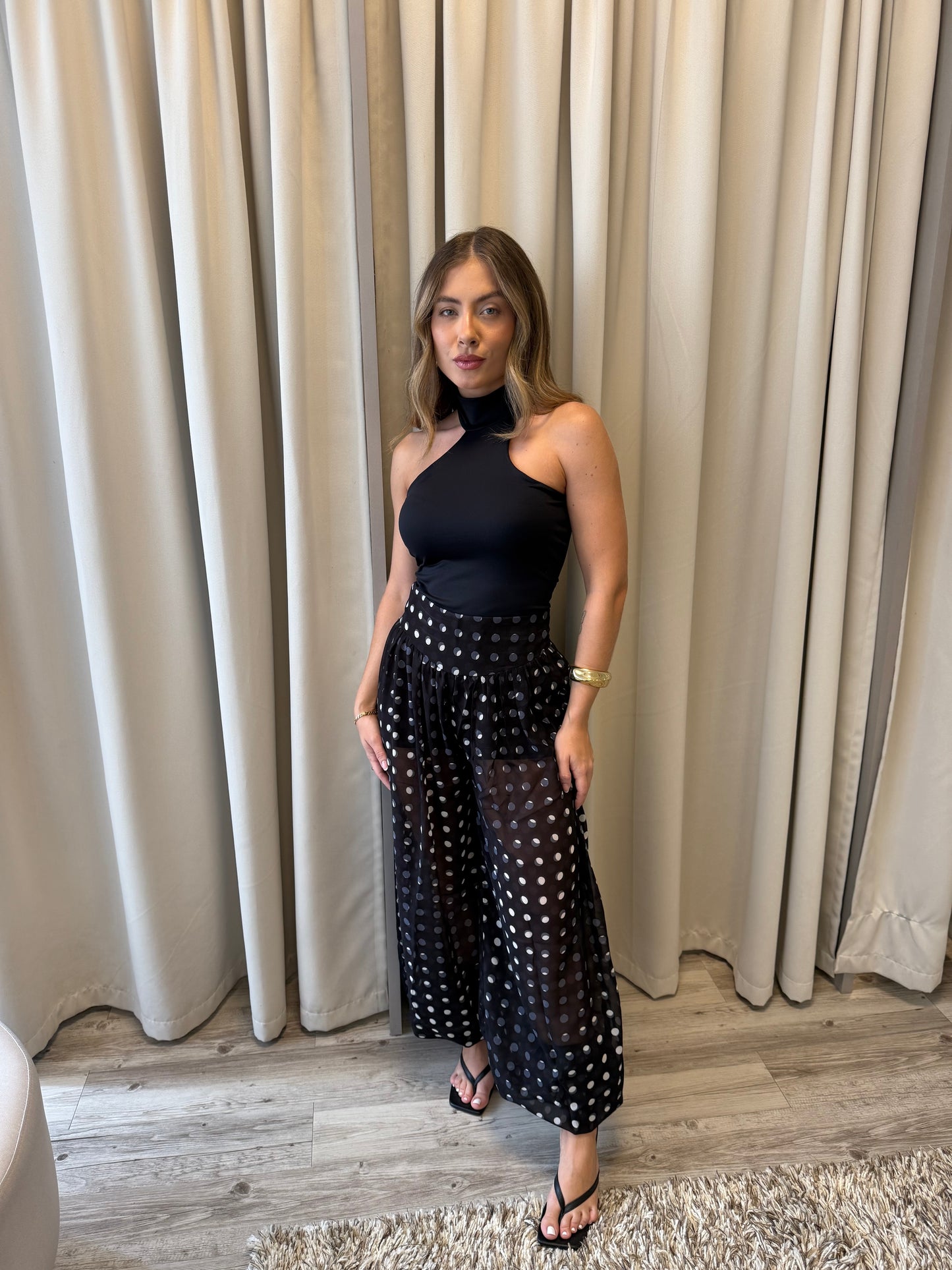 Calça Aladim preta poá